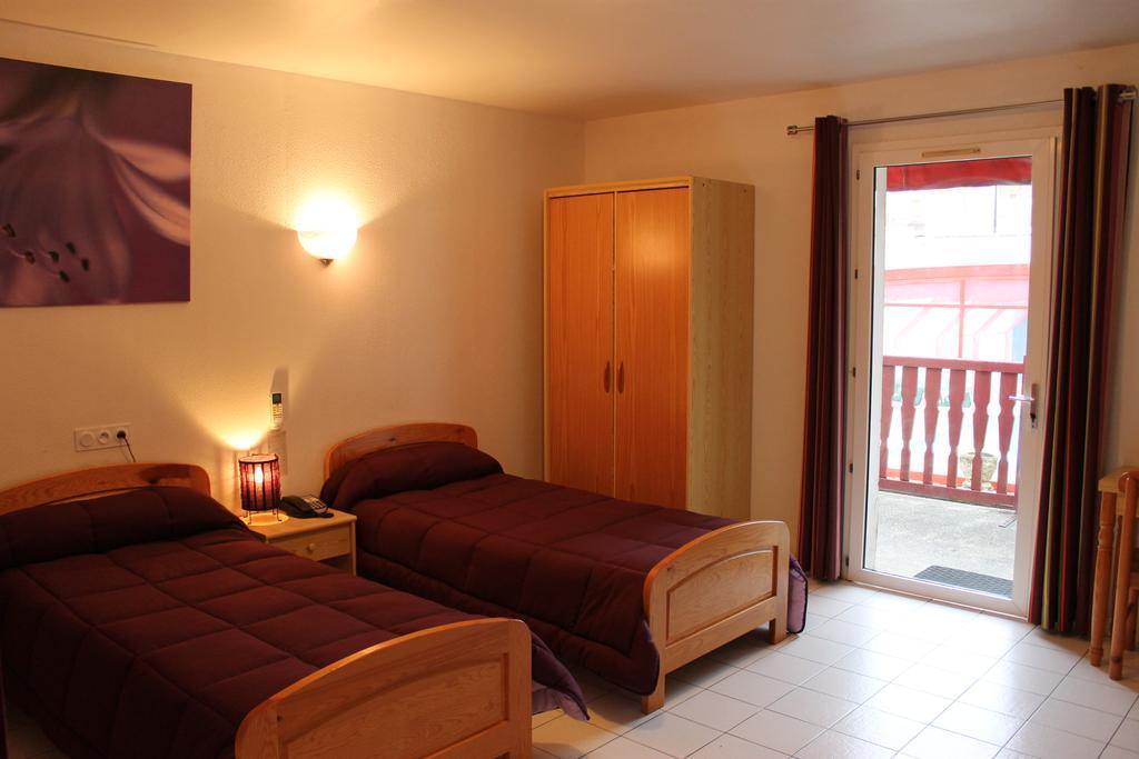 Hotel De La Pomme De Pin Vieux-Boucau-les-Bains Δωμάτιο φωτογραφία